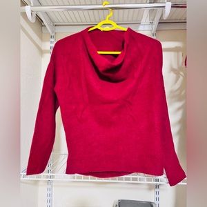 Women red cashmere sweater